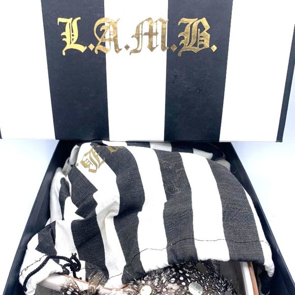 NWB-L.A.M.B Lesley Feather Heels White 9.5 With Dust Bag & Original Box - Picture 7 of 8